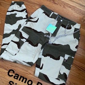 Missguided Camo Chain Pants